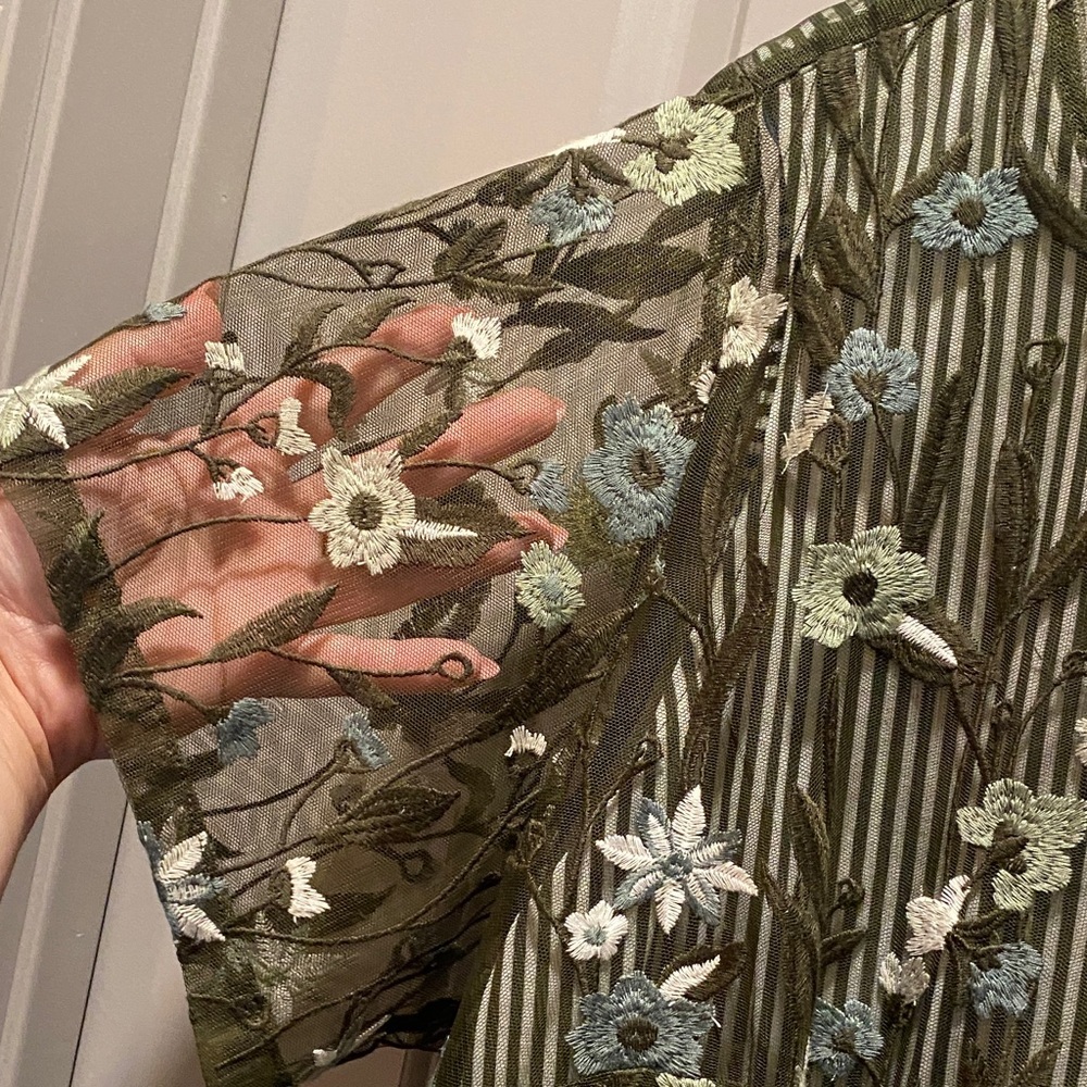Plus Size Embroidered Sheer Blouse 1X Olive Floral Mesh Top Boho Romantic Layer - Picture 4 of 6